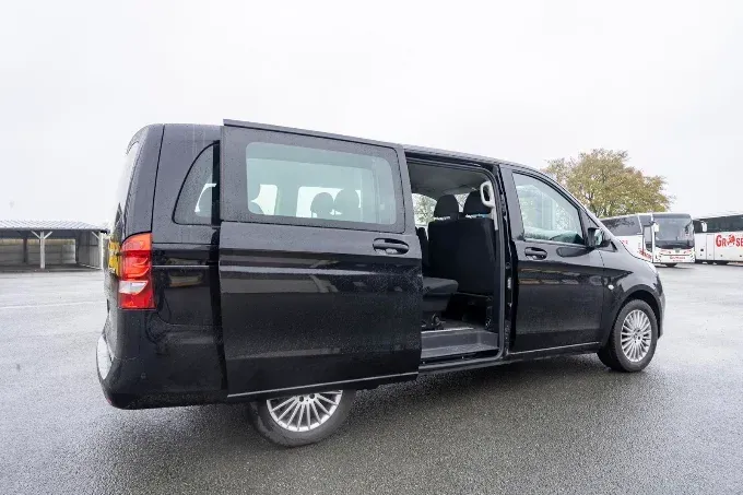 Location de mini-bus à Loué