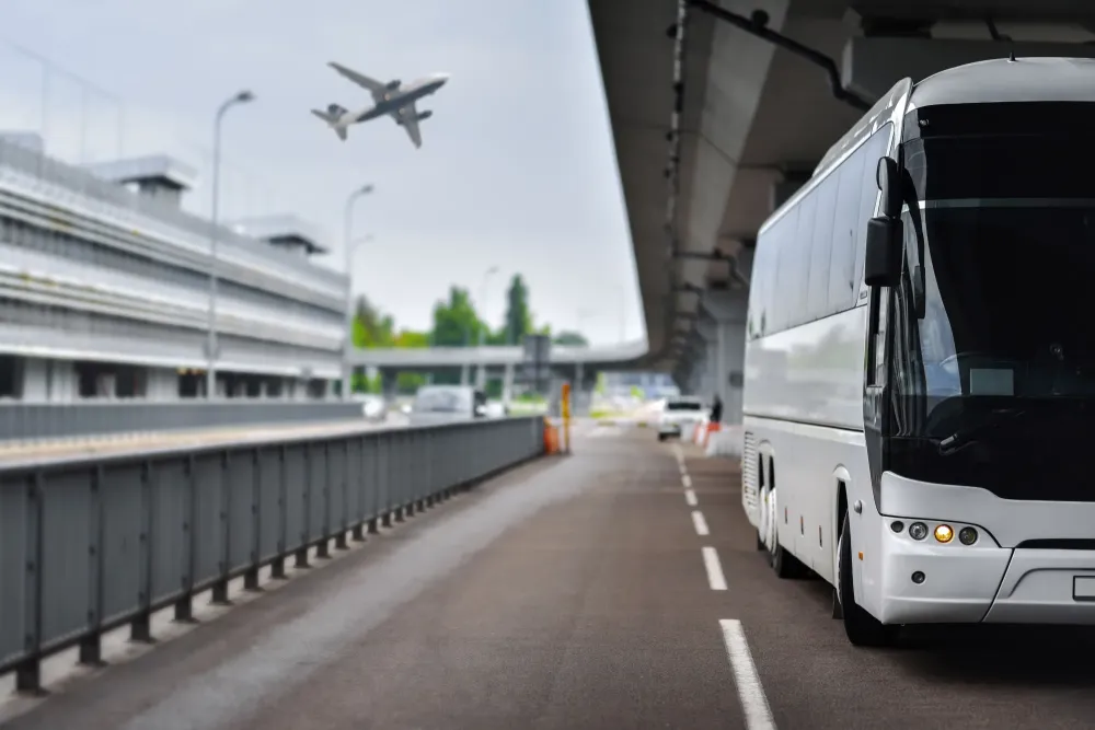 Navette aéroport à Loué